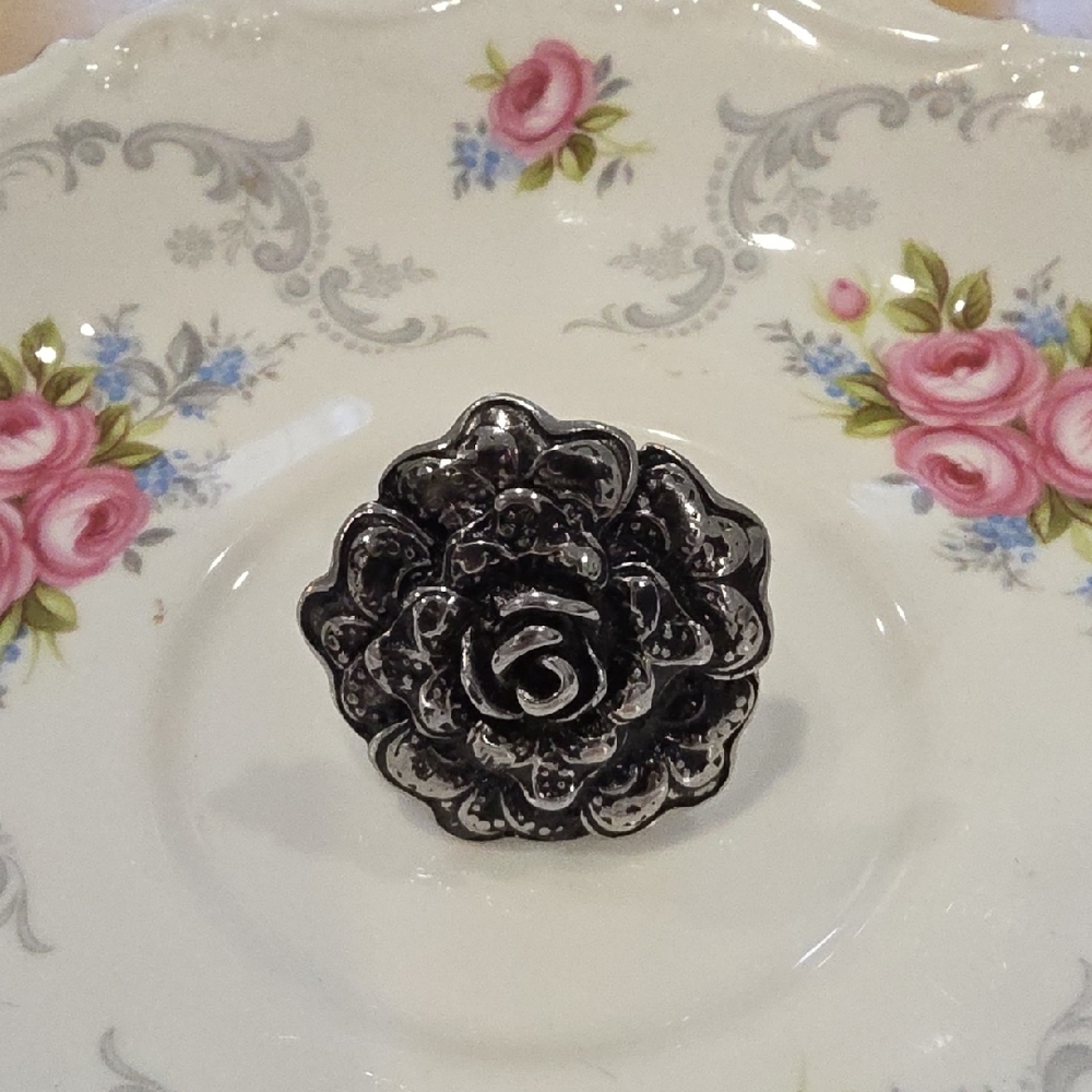 Plunder Silver Rose Ring Size 8